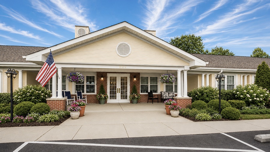 Front entrance at American House Kingsport Assisted Living and Memory care facility in Kingsport, TN