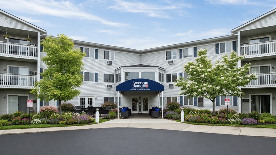 Exterior entrance of American House Senior Living in South Sterling Heights, Michigan