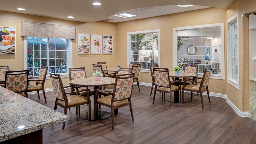Bistro at American House Park Place senior living facility in Warren, MI