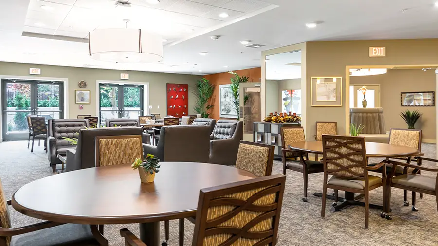 Dining room at American House St. Anthony's senior living community in Kansas City, MO