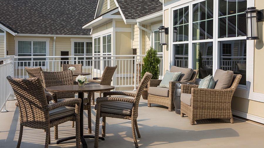 Balcony patio at American House Somerset assisted living and memory care facility in Troy, MI