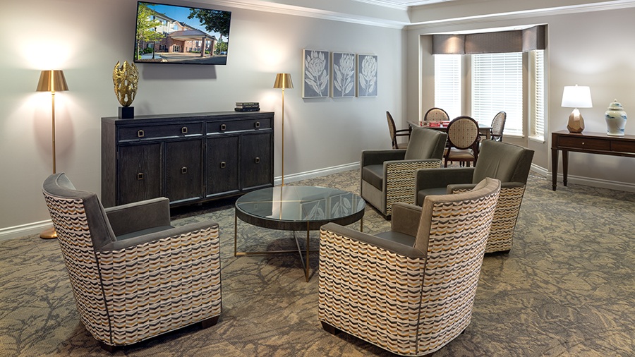 TV Lounge at American House Sterling Woods Senior Living Community in Sterling Heights