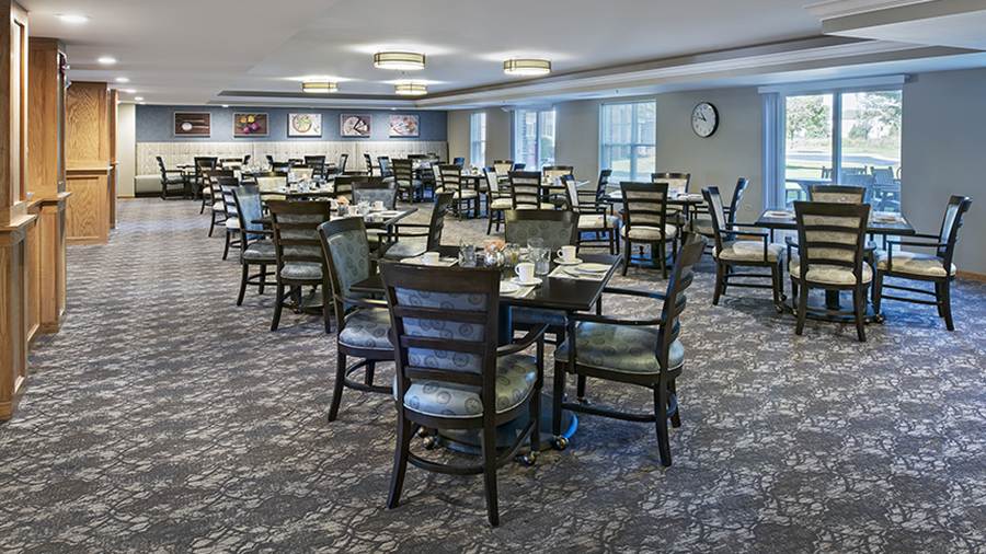 Dining room at American House Cedarlake independent and assisted living facility