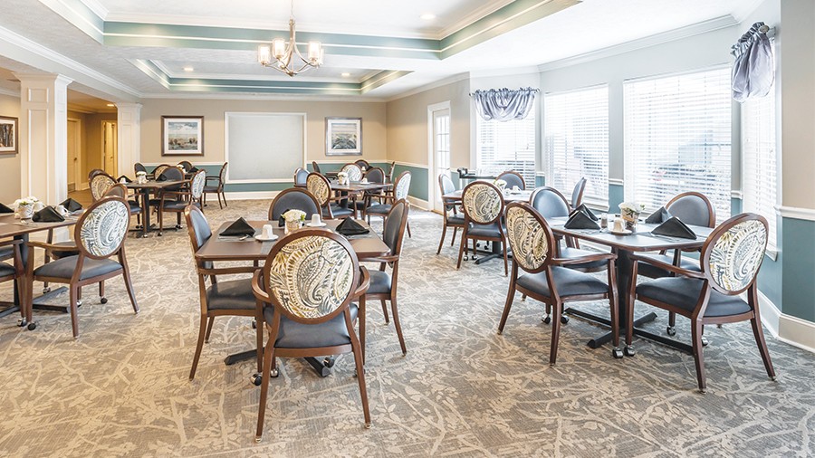 Dining room at American House in Chattanooga assisted living and memory care facility