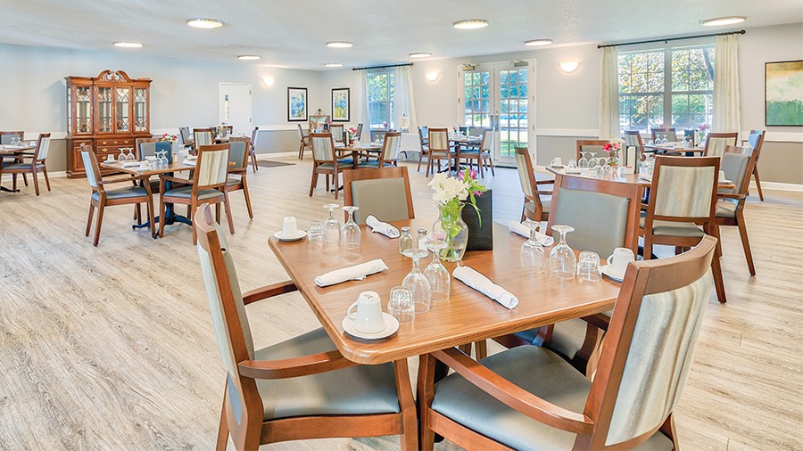 Dining room at American House Hendersonville Assisted Living and Memory Care Facility