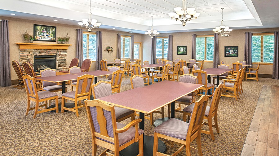 Dining room at American House Holland, a retirement community with independent, assisted living and memory care in Holland, MI