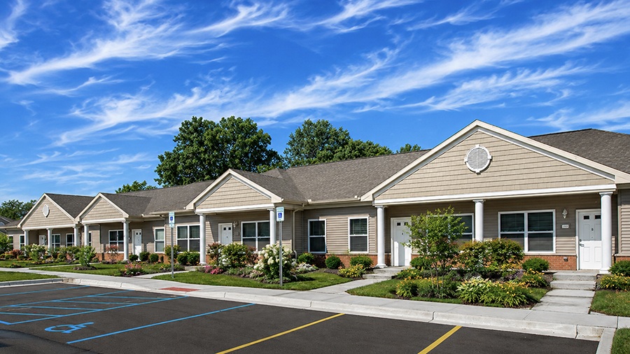 Front entrance to senior apartments at American House East I Villas Independent living in Roseville, MI