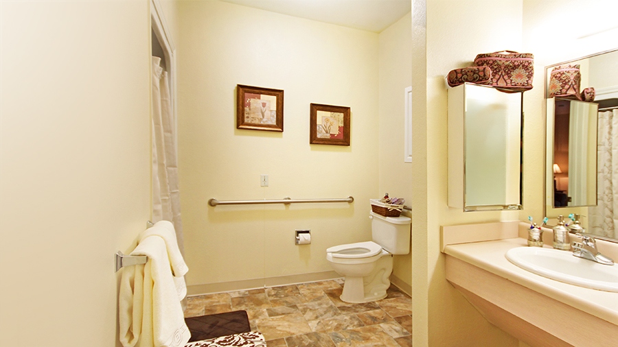 Model handicapped accessible bathroom at American House Brentwood, a senior living community in Nashville, Tennessee
