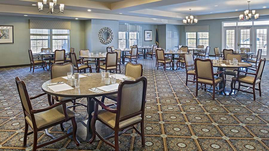 Dining room at American House Troy, a Senior Living Community in Troy, MI