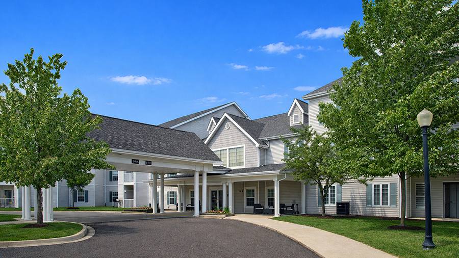 Front entrance at American House Troy, a Senior Living Community in Troy, MI