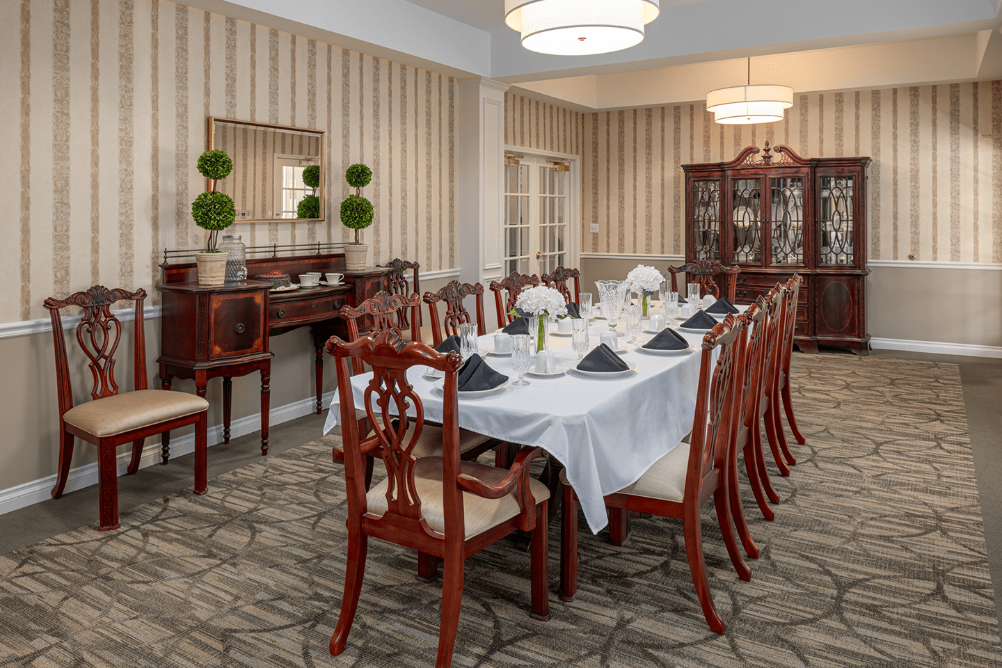 Private dining at American House Park Place senior living facility in Warren, MI