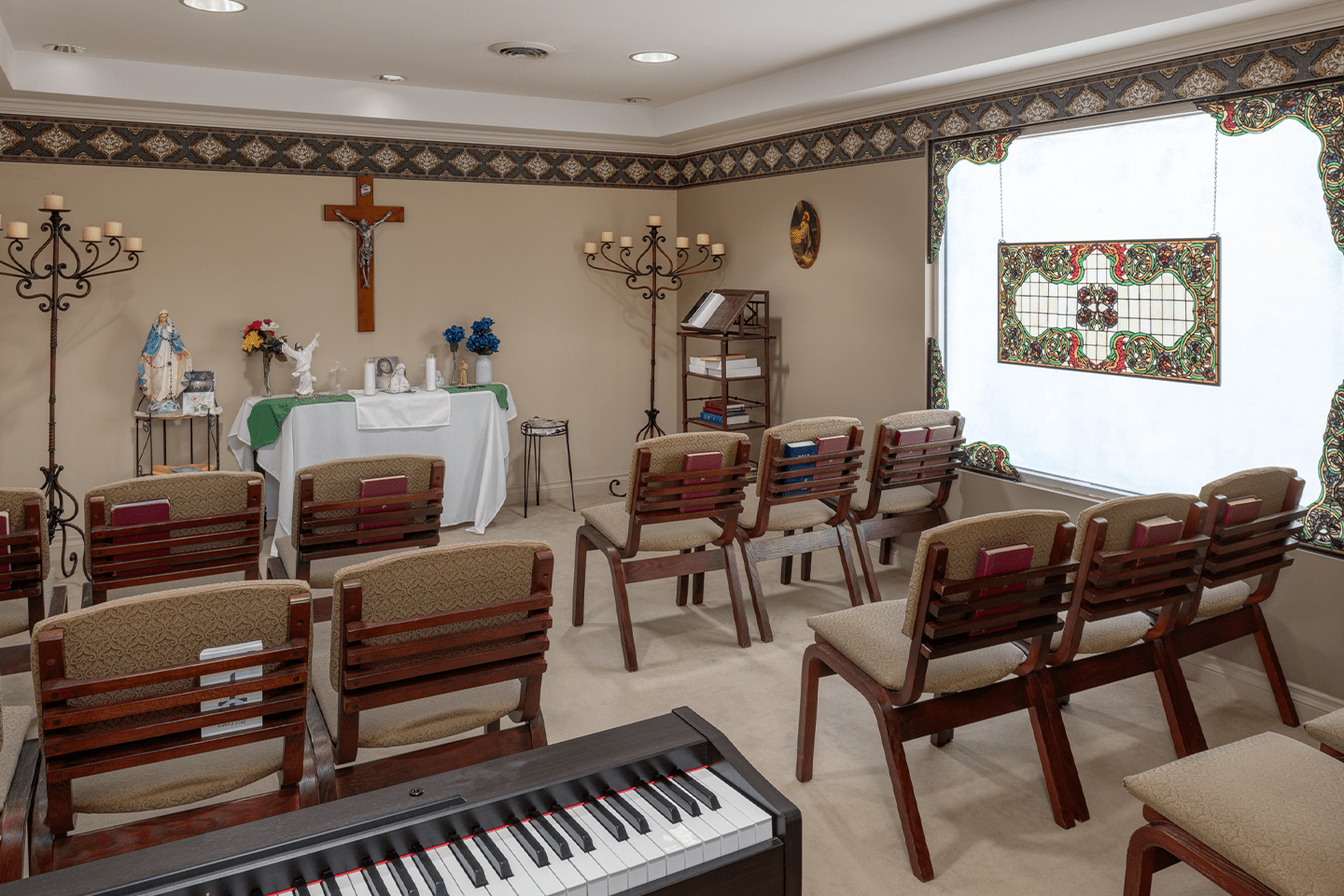 Chapel at American House Sterling Woods Senior Living Community in Sterling Heights